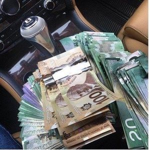 Meet your Posher, Devonte